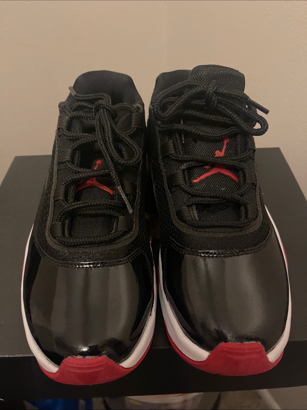 Air Jordan Kids black and Red Low-Top Sneakers